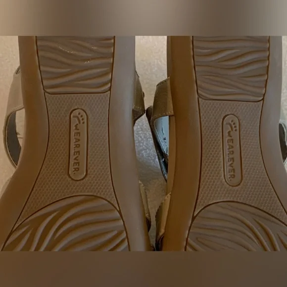 WEAR EVER AMOR SLIP ON SHOES - SZ 7M - Picture 5 of 5